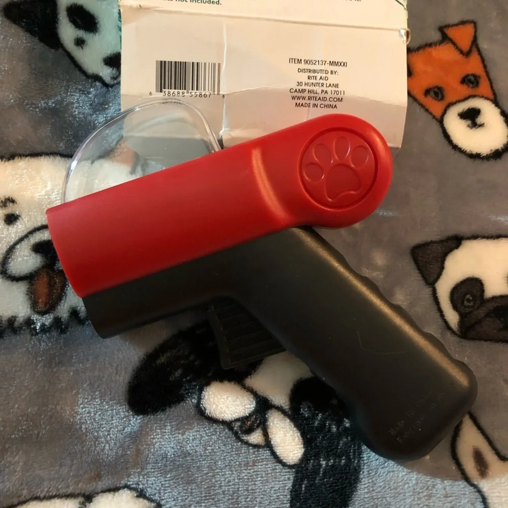 PET TREAT LAUNCHER 🐶🐾🐈‍⬛🐈